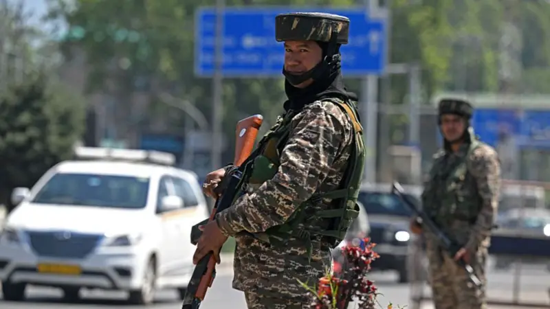 Indian missile attack on Pakistan, at least 30 dead, schools closed, exams postponed