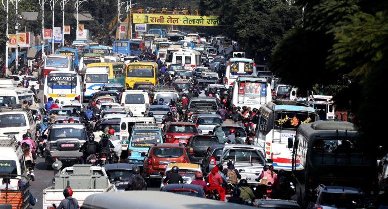 Roads to and from Kathmandu in these districts open one-way as weather improves